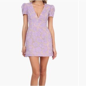 HELSI
Ada Beaded Floral Puff Sleeve
Mesh Minidress